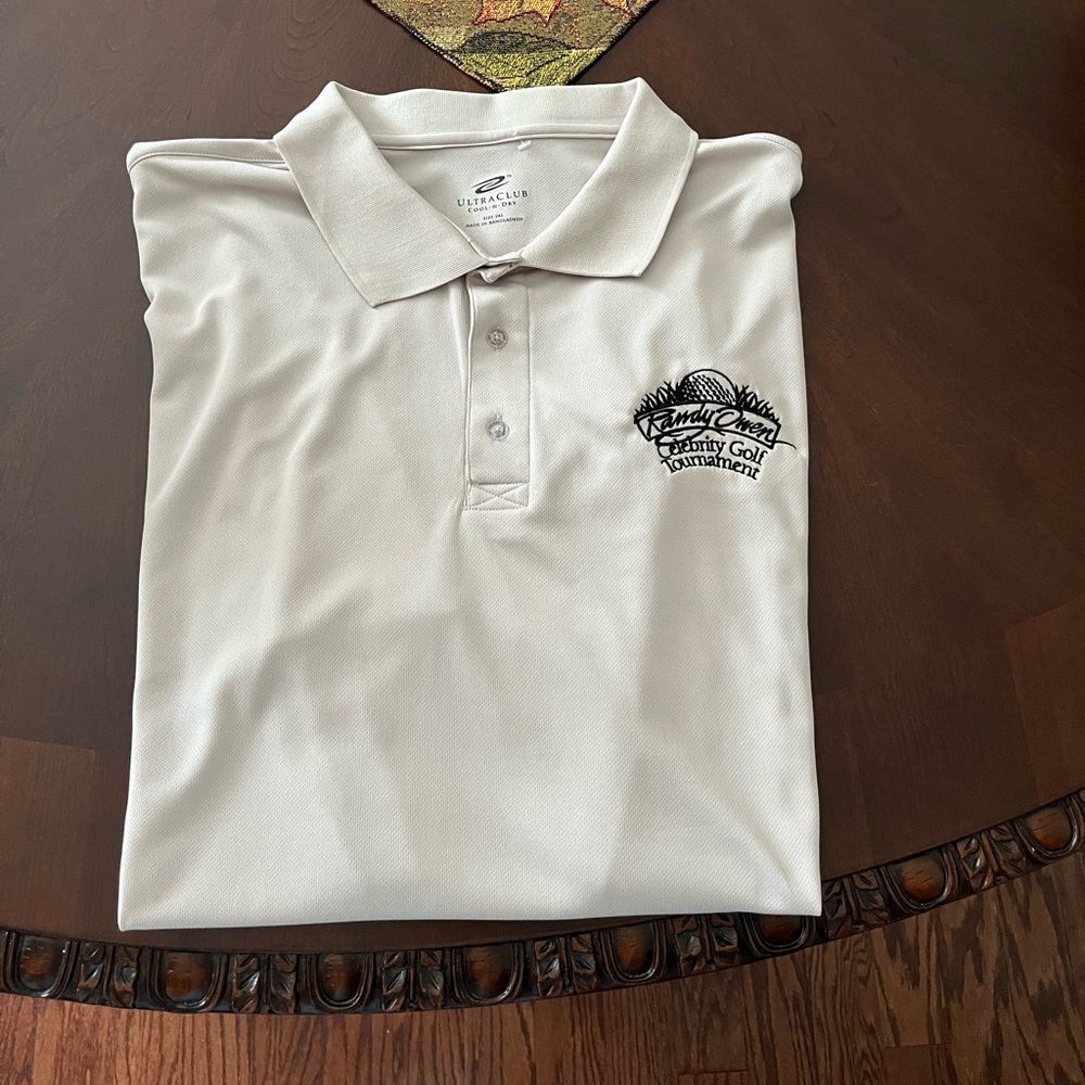 Ultra Club Polo shirt NWT 🏌️‍♂️⛳️